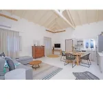 Athena Luxury Mesongí