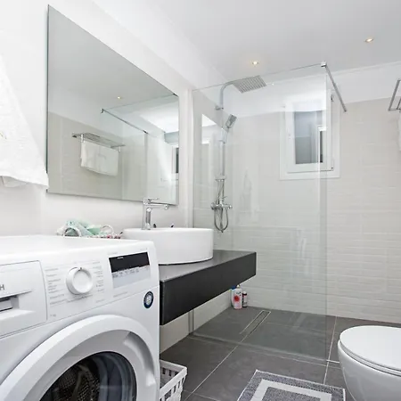 Athena Luxury Apartamento *