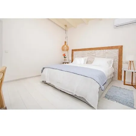 Athena Luxury Mesongí