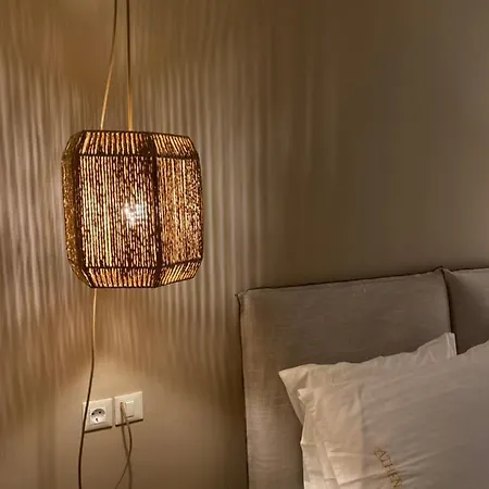 Athena Luxury Mesongí
