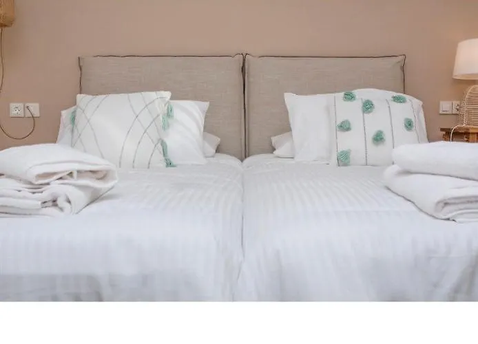 Athena Luxury Apartment Mesongí