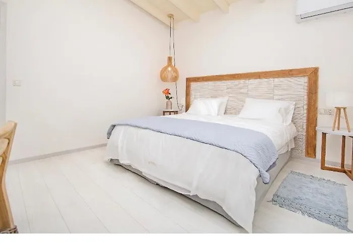 Athena Luxury Mesongí