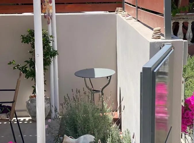Athena Luxury Apartment
